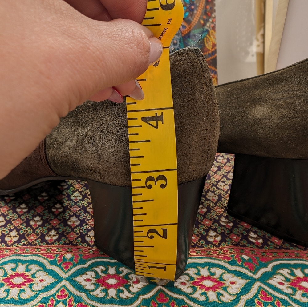 Salvatore Ferragamo Chunky Suede Loafer - Picture 6 of 9